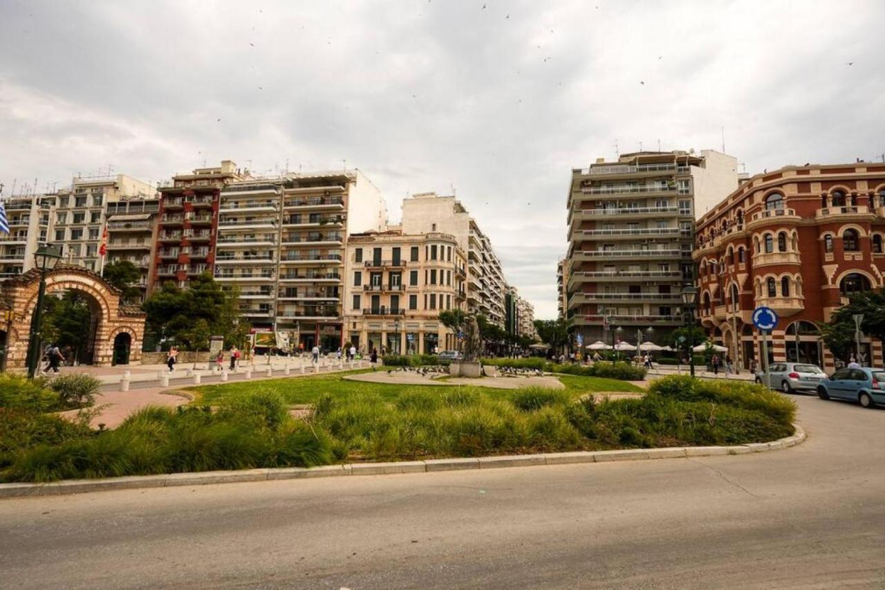 Castle Of Beauty In Thessaloniki Apartment Exterior photo